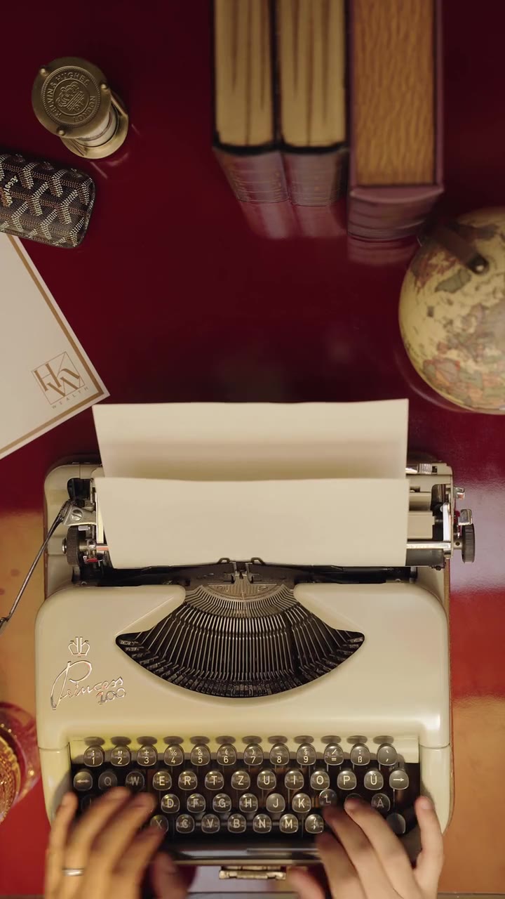 The typewriter and the sealed letter